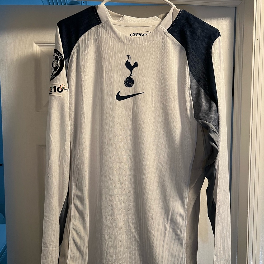 2025/26 Tottenham Hotspur long sleeve jersey